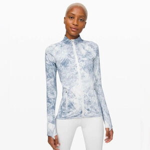 Lululemon Ebb to Train  Jacket *Wash